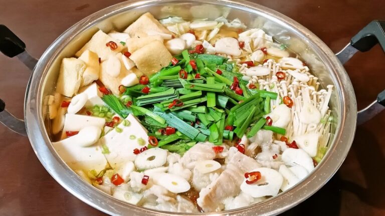 【公式アンバサダー】簡単！男のやすまるだし料理！！『やすまるもつ鍋』を作るぜ！マジで！！