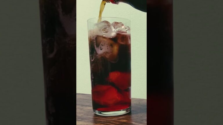 【宅飲み】ラズベリーコークの作り方