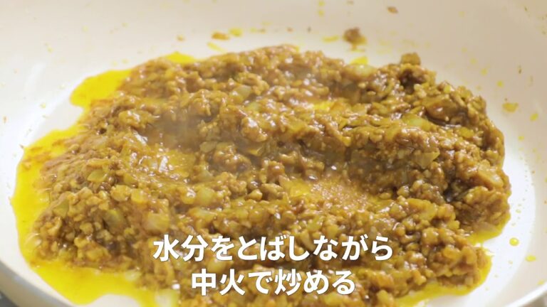 焼きカマンベールのカレー月見ドリア
