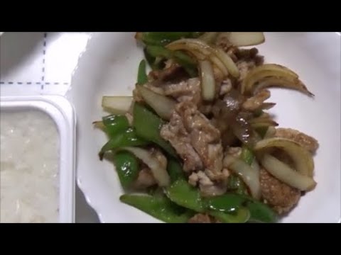 おっさんの野菜炒め：豚肉とピーマン、玉ねぎ炒め