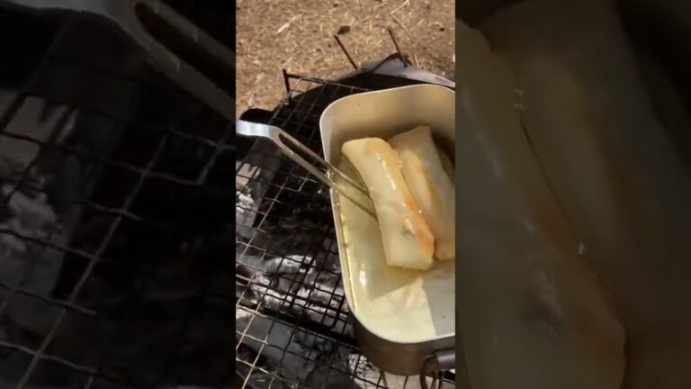 音が変わる瞬間を逃すな⁉︎キャンプで春巻きを揚げる
