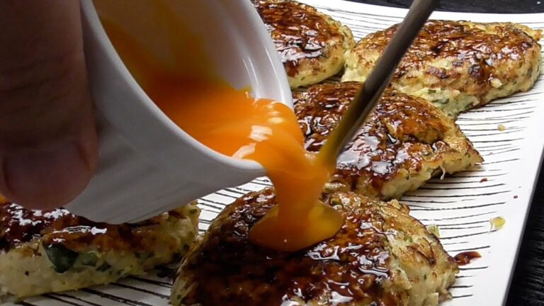 大きい【フワフワ鶏つくね】大葉の香りが良い