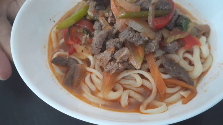 世界一汁が美味しいうどん！ラグマンスープ2/5