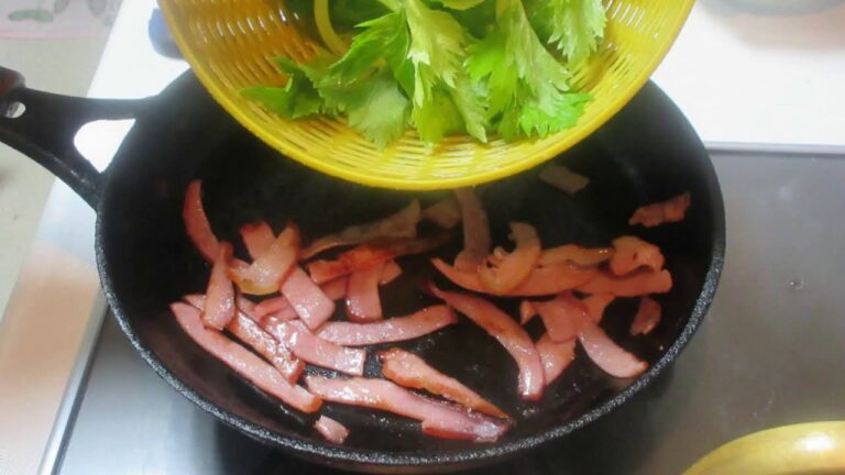 定番もやしベーコン焼きそば