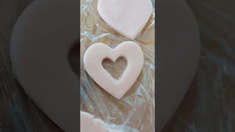 shinoyuumaru さんへの返信 卵を使わないチョコ・ハートクッキーを作った🍪卵アレルギーではなくても美味しく食べれるので、ぜひ試してみてください😊材料はコメント欄に✨ tiktokバレンタ
