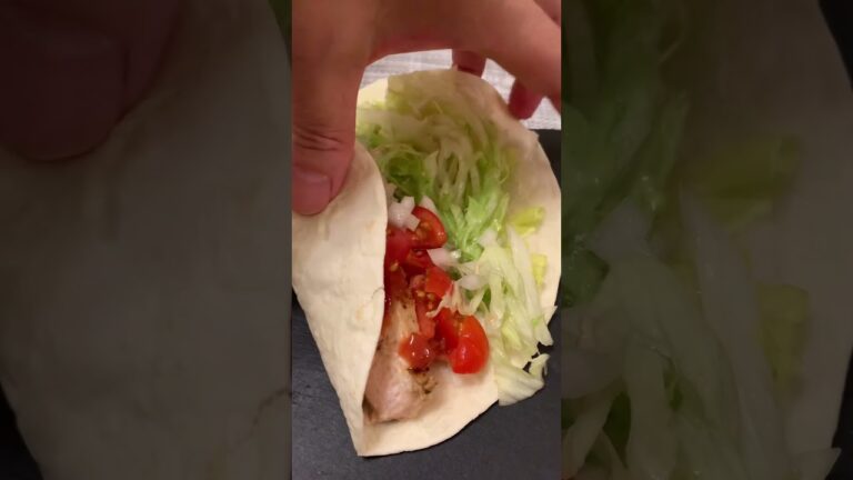 鶏むね肉のタコス　#鶏むね肉レシピ #ヘルシー料理 #簡単レシピ