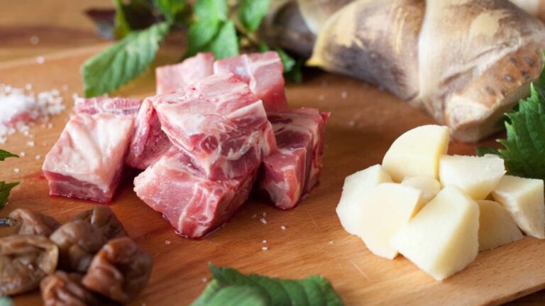 【竹筍排骨湯】Bamboo Shoot and Spareribs Soup