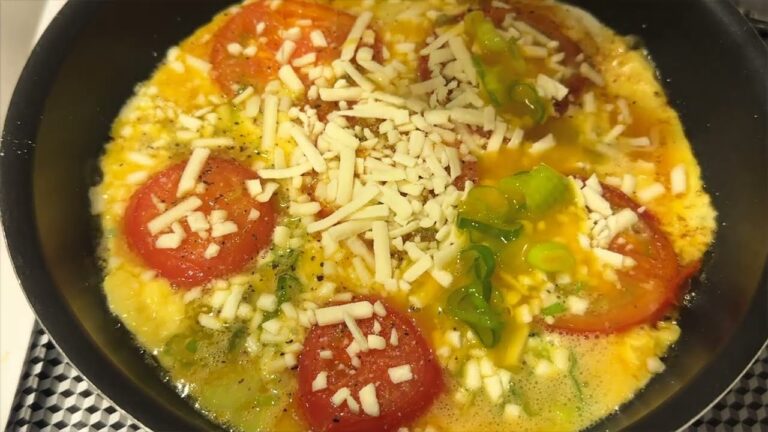 【 トマトチーズオムレツ 】忙しい朝にはぴったり! シンプルな美味しさと栄養満点 更に簡単調理 #1