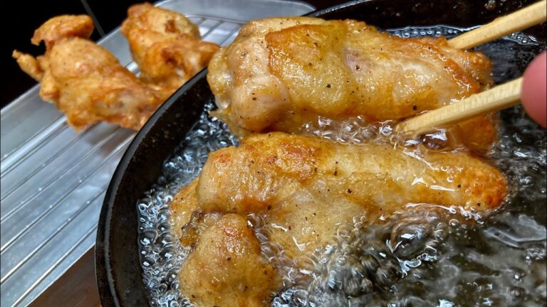 フライドチキンチーズソロパーリーをハイボールでキメるだけの動画