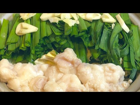 もつ鍋でスキンケアする会社員#shorts
