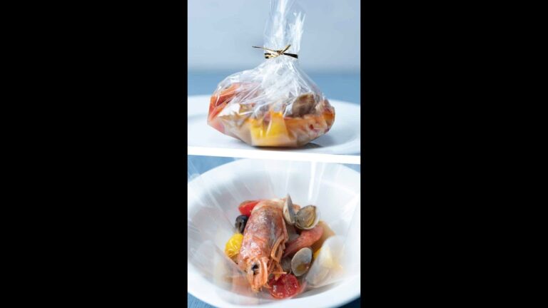 旨味の洪水！透明耐熱シートで作るカルトッチョ！ / Fish Cartoccio with Heat-proof Wraps #Shorts
