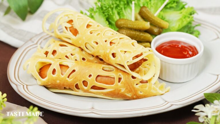 【ホットケーキミックスで】ソーセージパンケーキロール / Sausage Pancake Rolls #Shorts