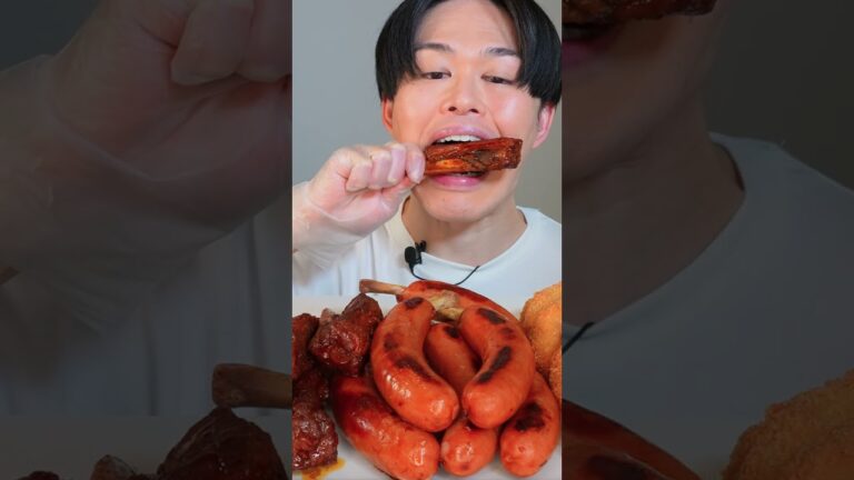 Mukbang ASMR Bone-in Sausages, Spare Ribs and Onion Rings 骨付きソーセージ スペアリブ オニオンリング #shorts