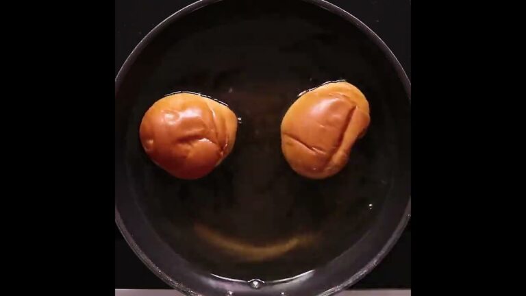 ロールパンのきな粉揚げパン！