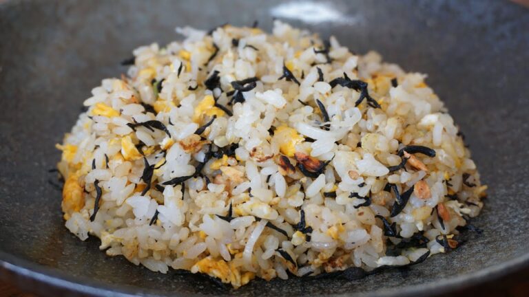 毎日炒飯83日目！【ひじきと鮭のふりかけ炒飯】をつくってみた！ほぼノーカットです！！