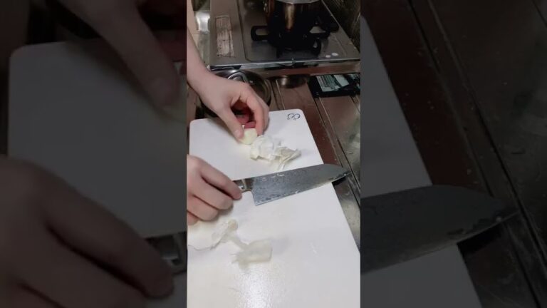 お料理配信　私の得意なパーティー料理(レバーペースト、バーニャカウダー、アヒージョ)