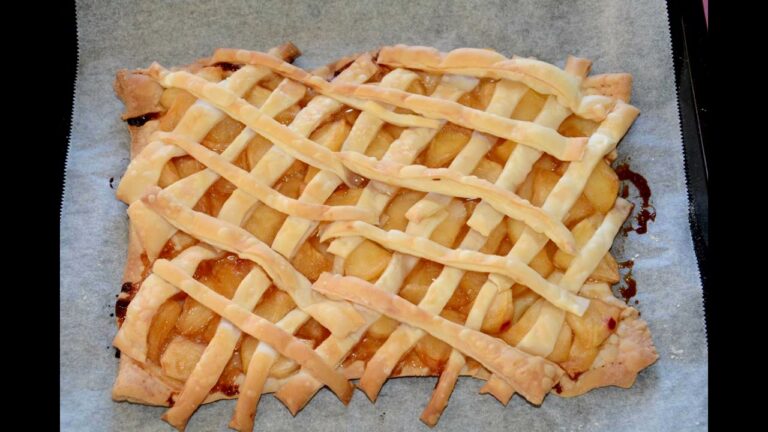 【ズボラクッキング】 冷凍パイシートを使った簡単アップルパイ作り 秋映使用 Easy apple pie making using frozen pie sheet