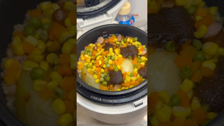 炊飯器に入れるだけ /カレーピラフ ↓↓↓ レシピの詳細はコメントから #レシピ #簡単レシピ #炊飯器レシピ