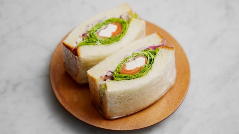 ととサンド「サーモンとクリームチーズのぐるぐるサンドイッチ」を再現してみました！