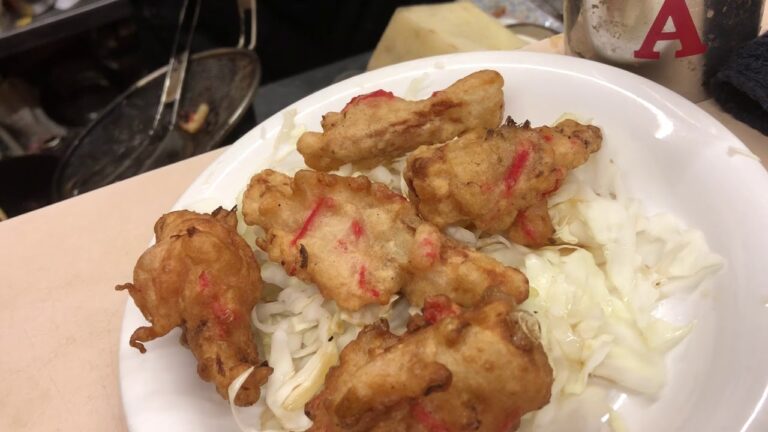 【かんむりや】#増えるちくわ天ぷら 大阪市西成のかんむりやの増えるちくわ天ぷら もみさんが揚げてくれる紅生姜入りのちくわ天ぷらが激安旨しよ！