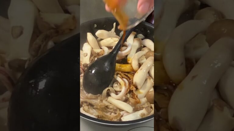 【貝ひもとイカとキノコの三杯炒め】バジルが香る；ご飯が秒で無くなる台湾定番炒め料理　#自炊記録 #家庭料理 #台湾料理