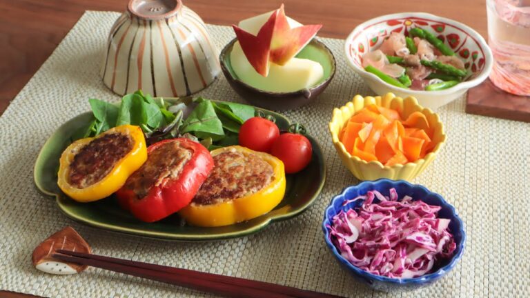 食卓がパッと華やぐ！パプリカの肉詰め献立