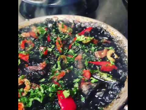 イカ墨のパエリア🥘（ジラソーレ小郡）