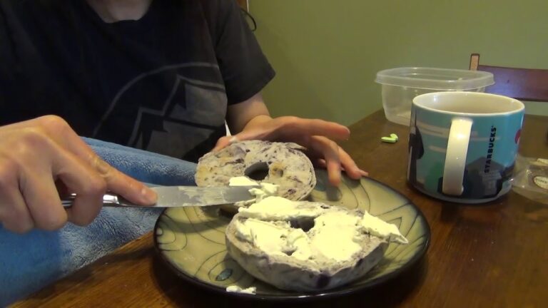 コストコのブルーベリーベーグル、札幌1番味噌ラーメン、ハーゲンダッツ カナダ生活ブイログ