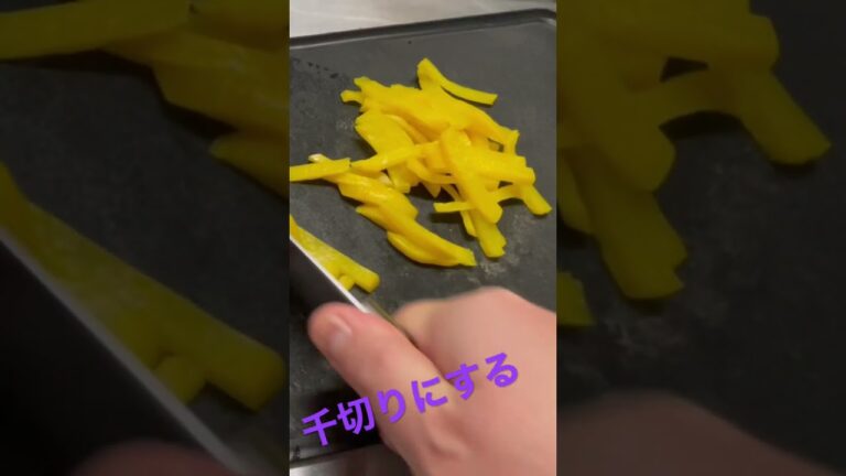 簡単レシピ！きゅうりとたくあんのごま風味！ちいかわクッキング♪ #shorts #料理