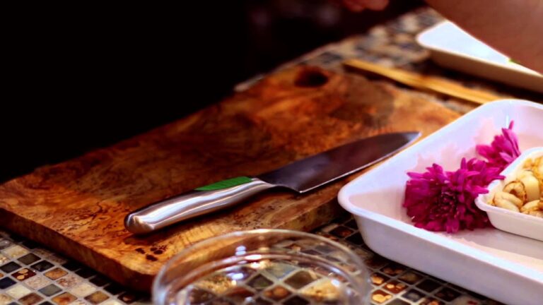 ボクらの山形丼：もってのほかと冷や汁のぶっかけ丼 | 勝手に考案! ボクらの県民丼