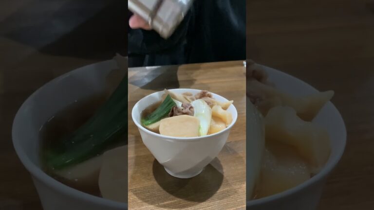 山形芋煮に七味をかけるだけの画期的な動画