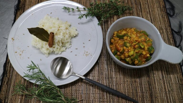 オクラと大豆ミートのキーマカレー