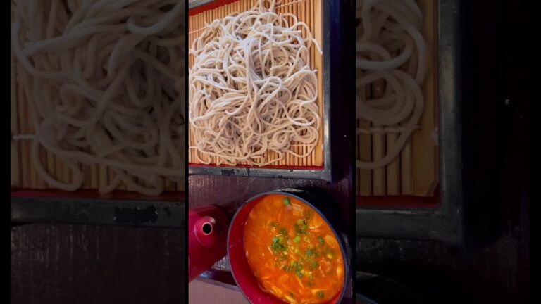 つけ蕎麦　ピリ辛　さっぱり。