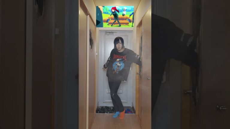 狭くて家を破壊しても絶対に踊るのを止めないやつ【Part.5】 #Shorts