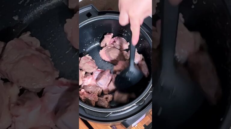 【電気圧力鍋】何時間も煮込んだかのような『ビーフシチュー』