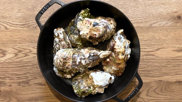 ストウブ鍋で蒸し牡蠣/はまぐりの酒蒸し/STAUBブレイザー28cm