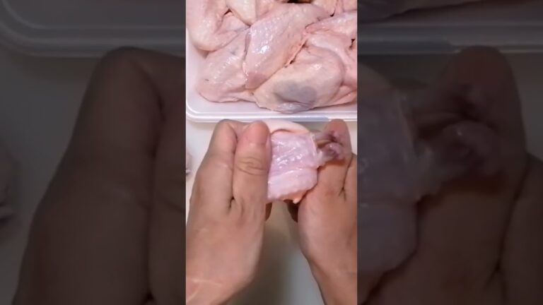 超簡単な手羽先の骨の出し方