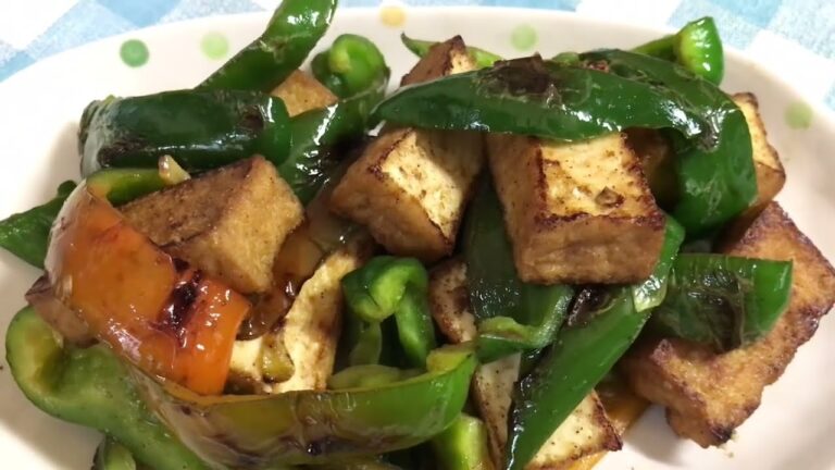 ピーマンが美味しい ピーマン厚揚げ炒め 簡単にパパッと