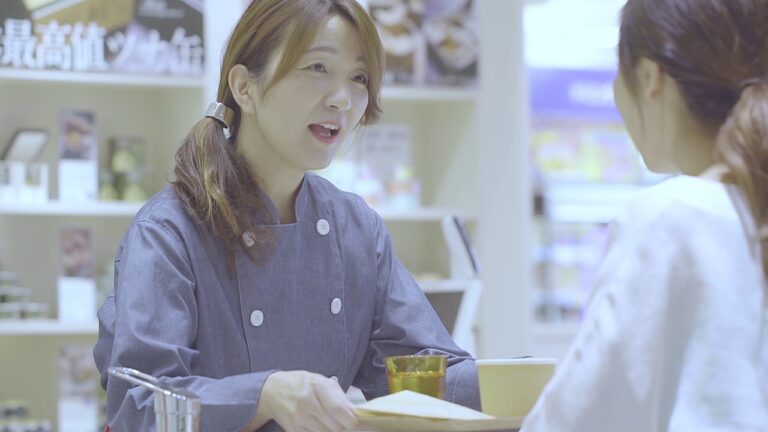 モンマルシェ パルシェ店　イートンインコーナー