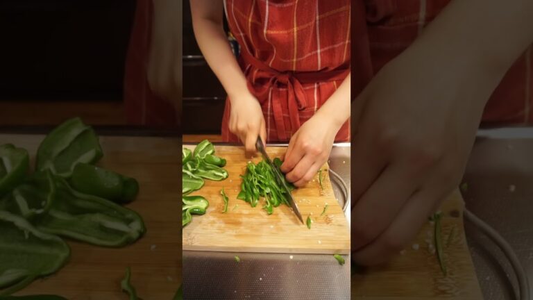 茄子とひき肉炒め🍆🫑🍎🥒#shorts #cooking #countryside #料理 #japan #food #自炊 #田舎暮らし #おうちごはん