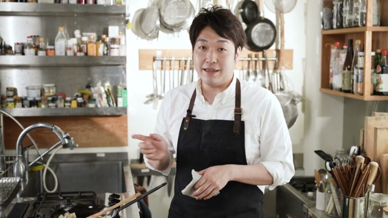 鉄鍋好き料理男子、RYOSUKEがつくる　フリッタータ