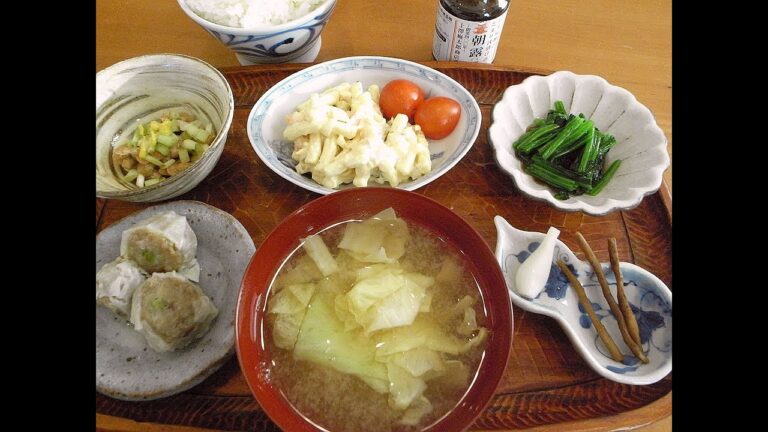 焼売、キャベツの味噌汁で朝食　#Shorts