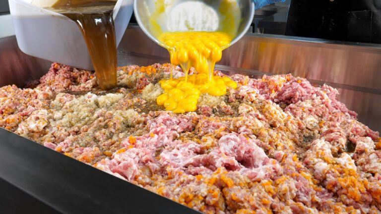 육즙 가득 수제 떡갈비, 용산 만리시장 주변 / Juicy handmade tteokgalbi | Korean hamburger steak - Korean street food