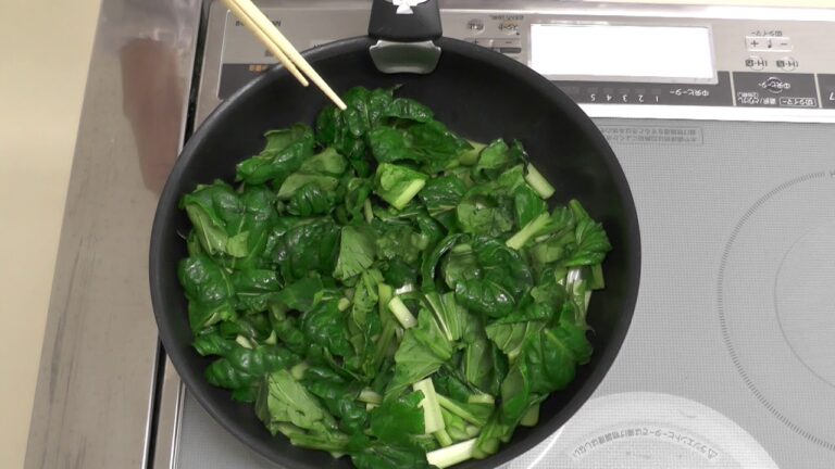 学校給食でも人気！タアサイとしらす炒め