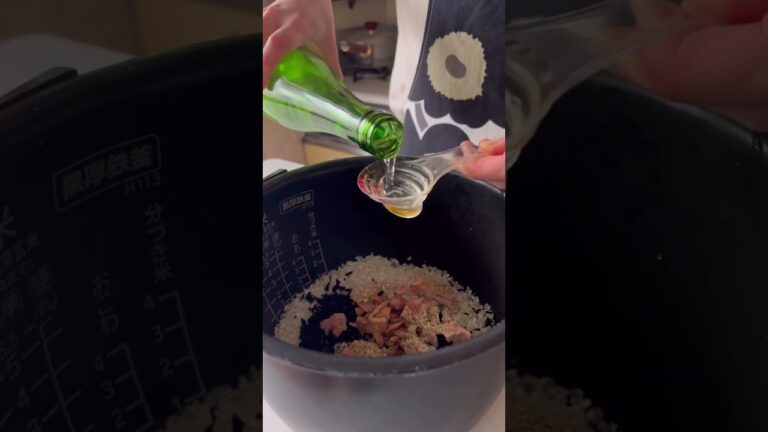 香ばしいツナ缶和風わかめごはん🦭🍚🐟 #栄養士 #簡単レシピ #お弁当 #わかめ #ワカメ #ツナ缶レシピ #ツナ缶 #炊き込みごはん #炊飯器 #炊飯器レシピ #marimekko