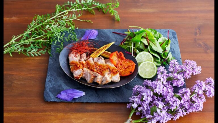 【#幸也飯 Precious.jp連載】やわらかジューシーな「ゆで豚のピリ辛ジンジャーソースがけ」