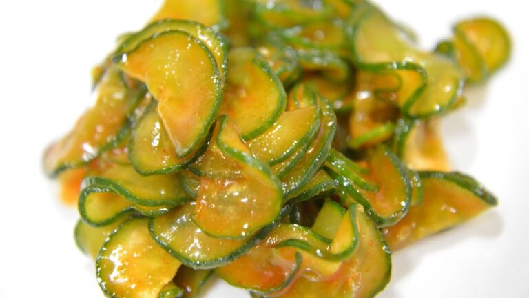 キュウリの浅漬け（コチュジャン漬け・赤味噌漬け）