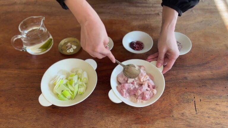 塩麴鶏とはと麦の参鶏湯風