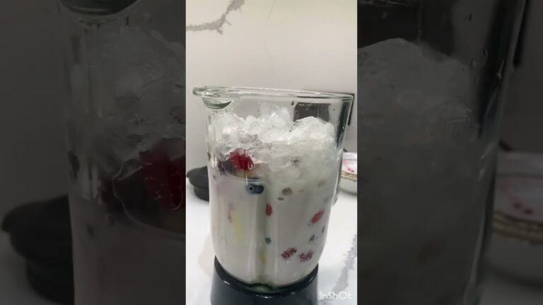Sharbati turk u moz/Rasberry strawberry   Blueberry and bananna smoothie