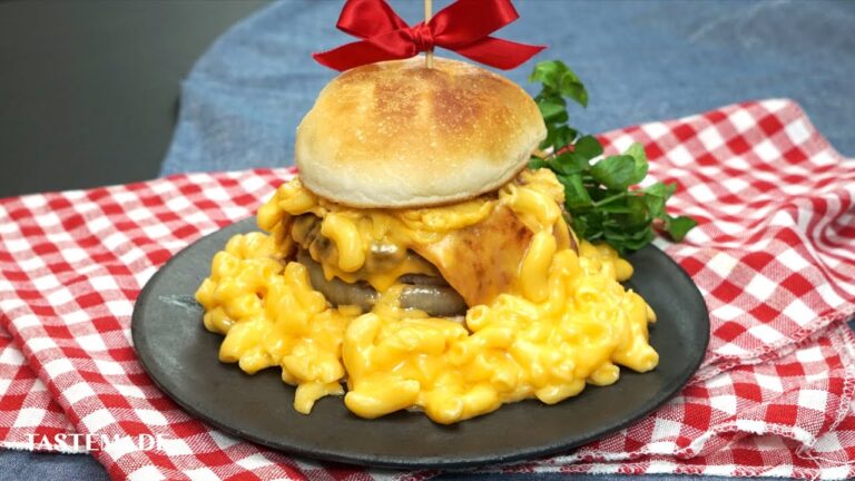 【あふれる幸せ】マカロニチーズバーガー🍔